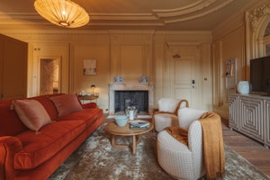 The Molyneaux Suite - Living Area