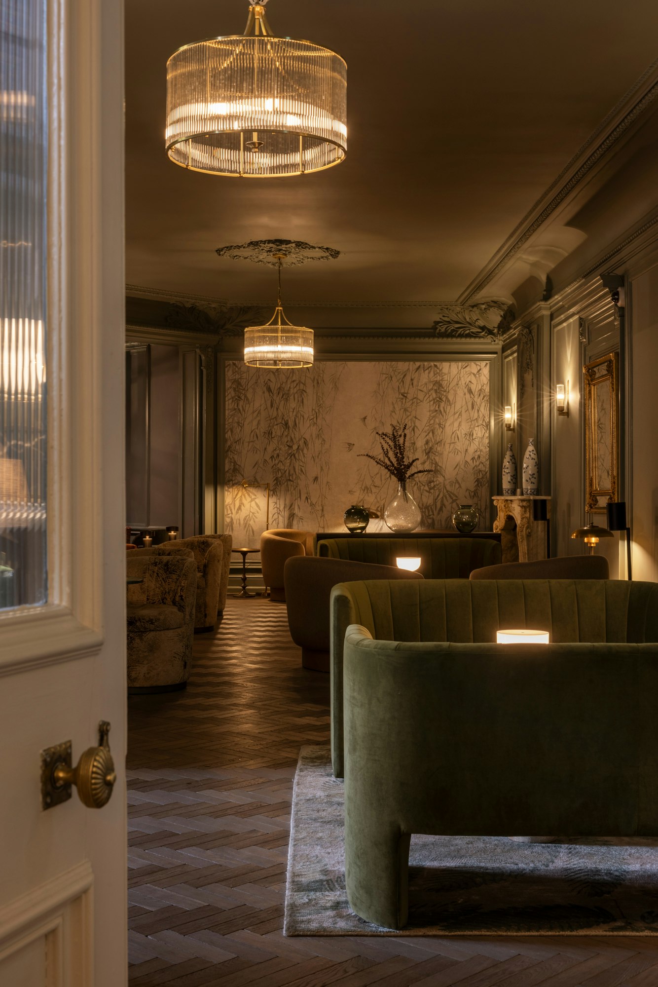 Pine Trees Bar Lounge