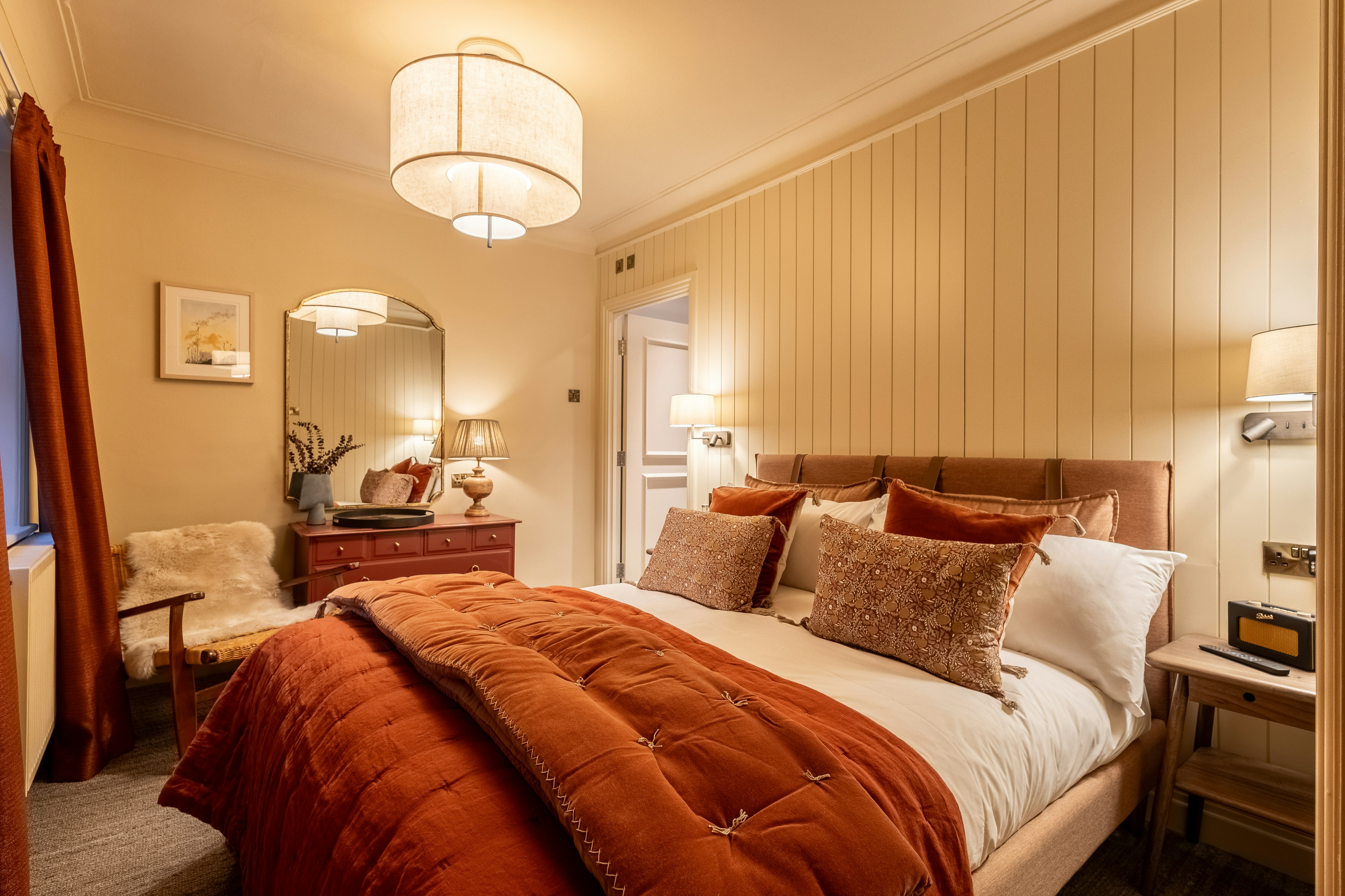 Pinewood Suite - Bedroom