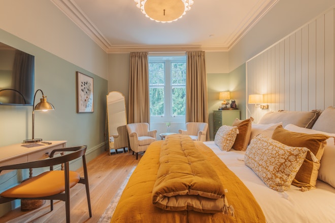 Evergreen Room - Bedroom