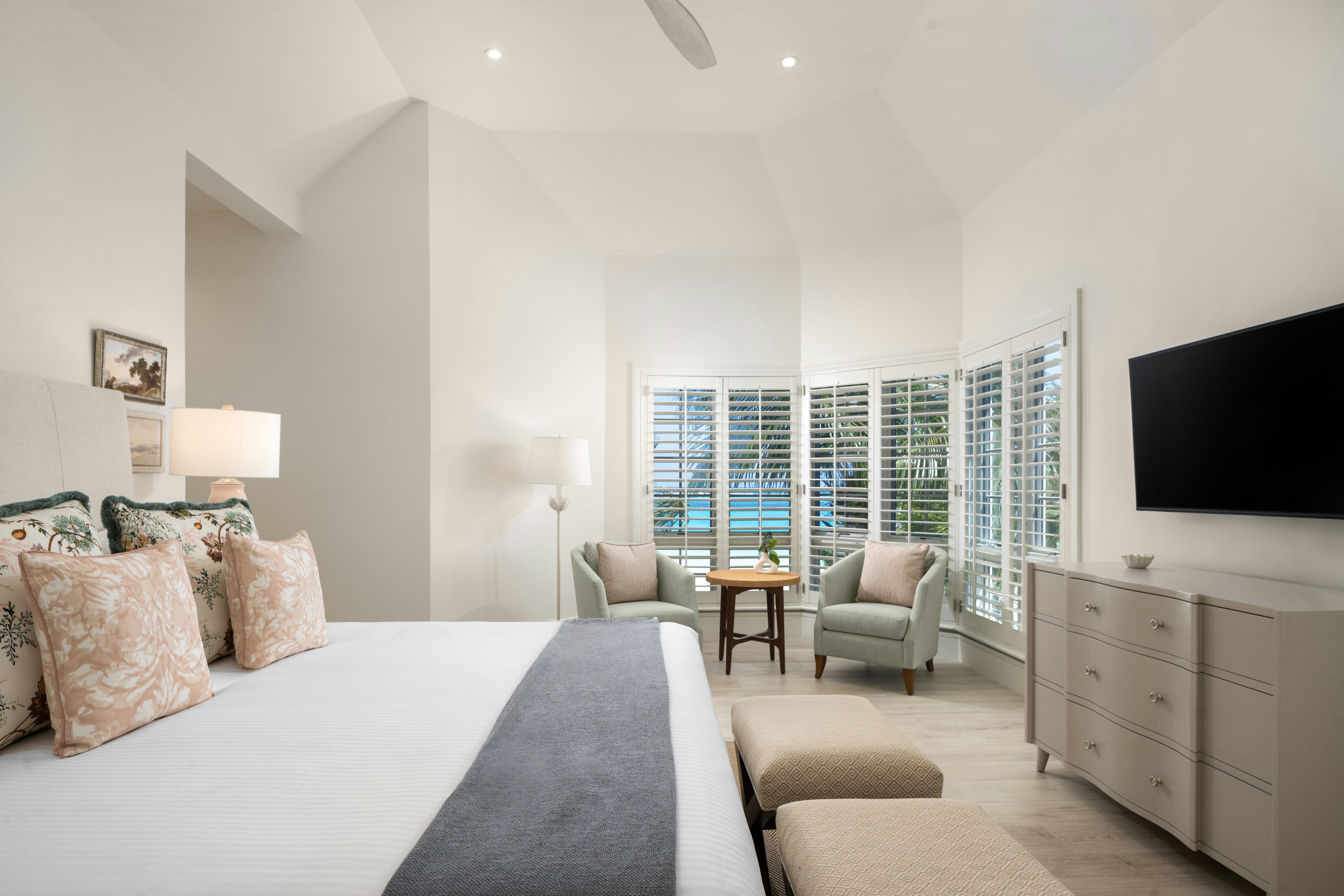 Premium Ocean Front Three Main Bedroom