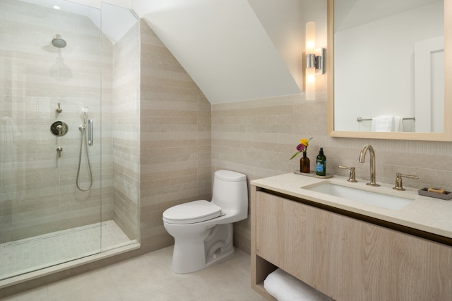 Premium Ocean Front Three Bedroom  Bathroom