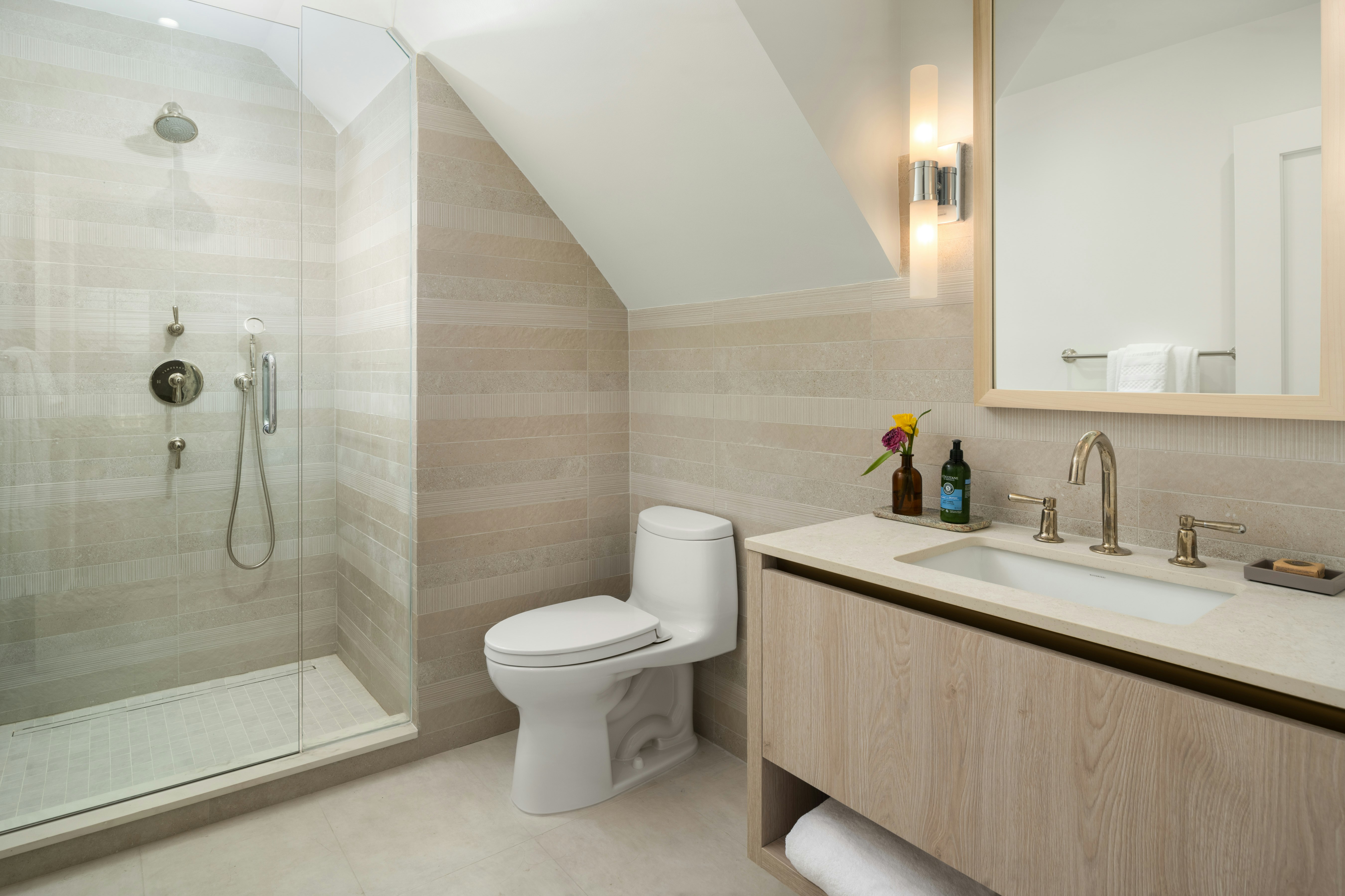 Premium Ocean Front Three Bedroom  Bathroom