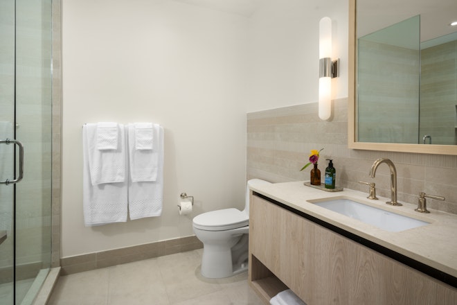 Premium Ocean Front Three Bedroom Twin Bathroom
