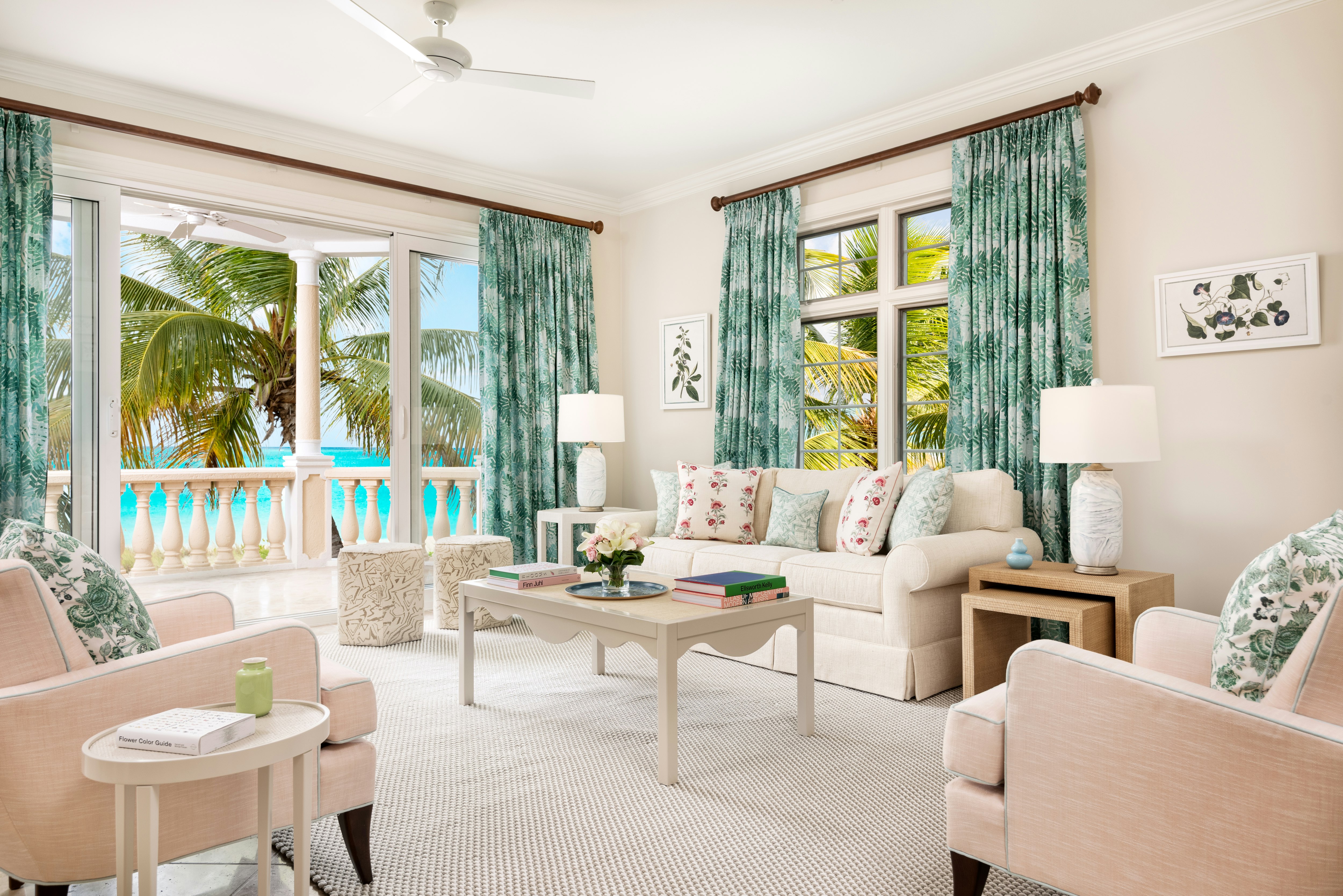 Oceanfront Luxury 3 Bedroom Living Room
