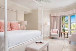 Oceanfront Luxury 3 Bedroom - Bedroom