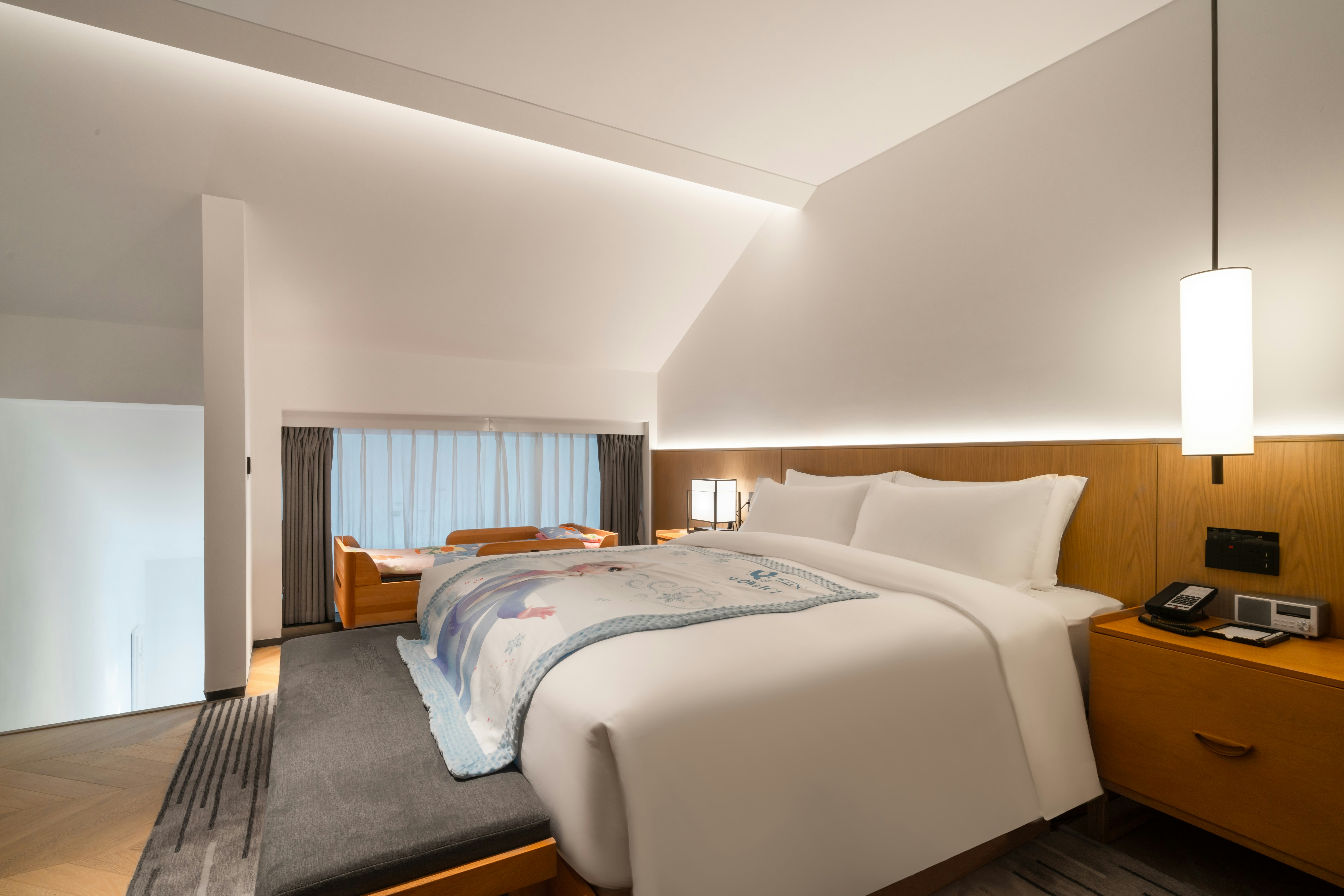 Parent-Child Room (Junior Suites)