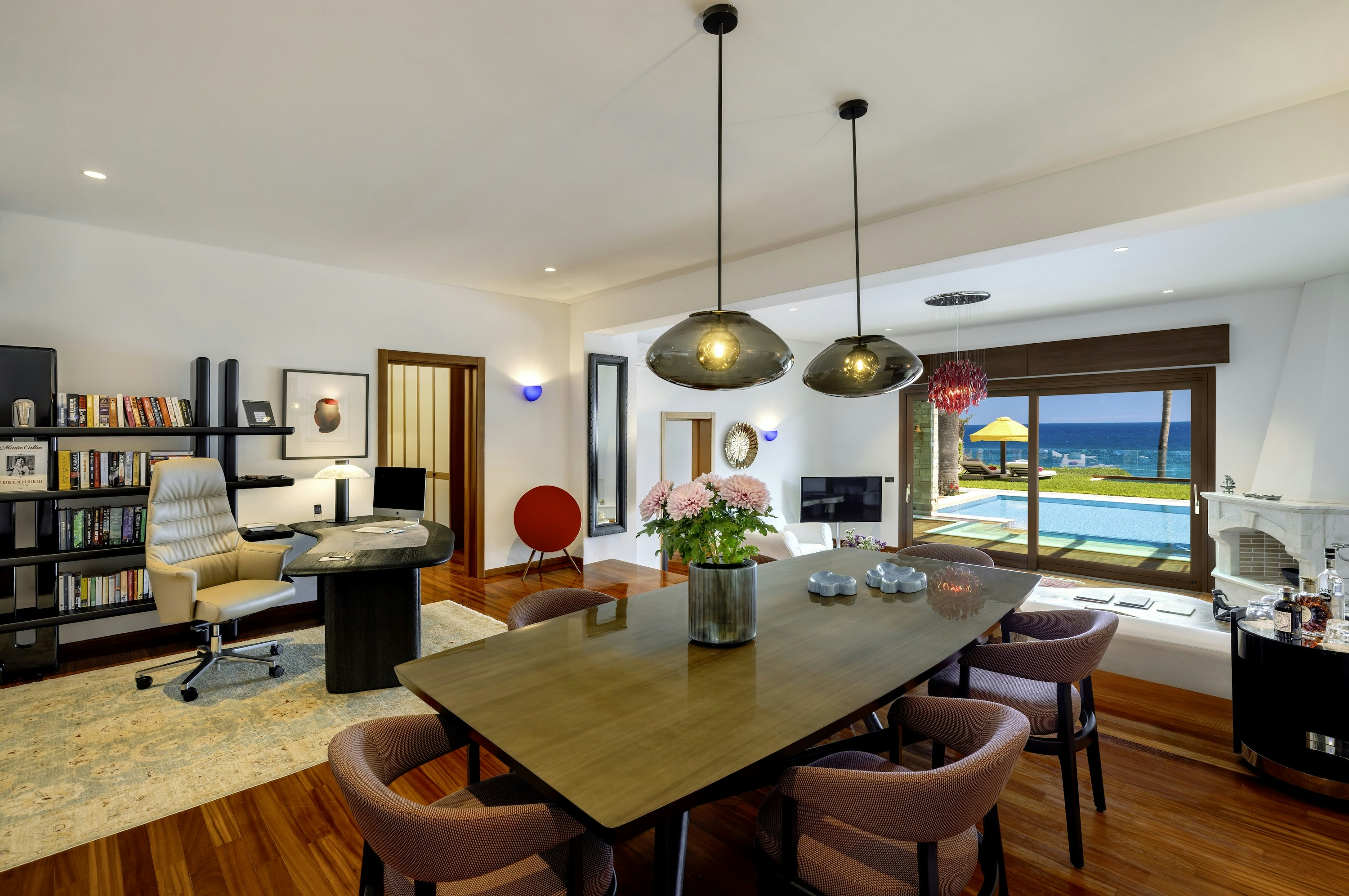 Royal Spa Villa - Living Area