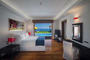 One Royal Spa Villa - Bedroom