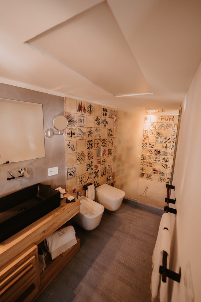 Deluxe Vertical Suite