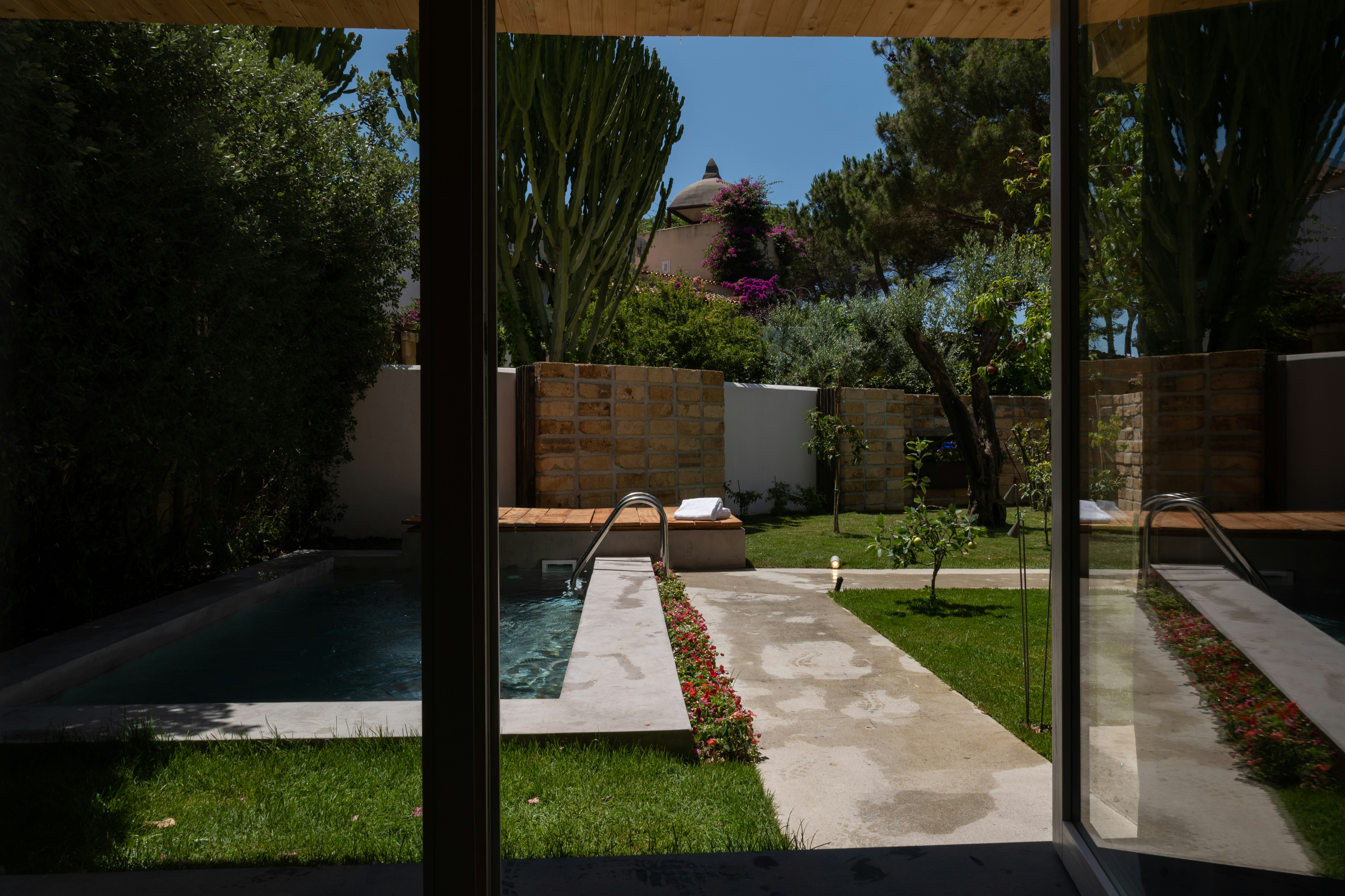 Master Suite with private pool