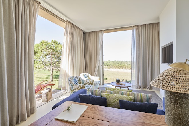 Grand Suite Living Room