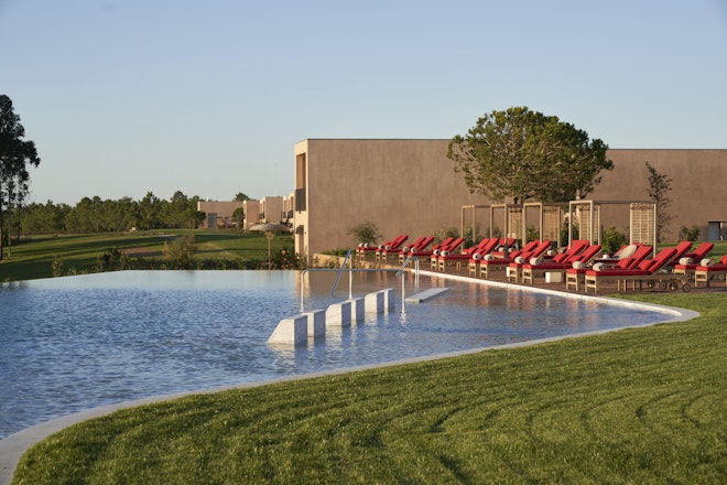 Outdoor Pool & Gardens