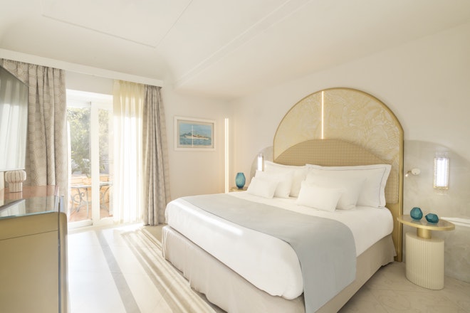 Classic - Bedroom