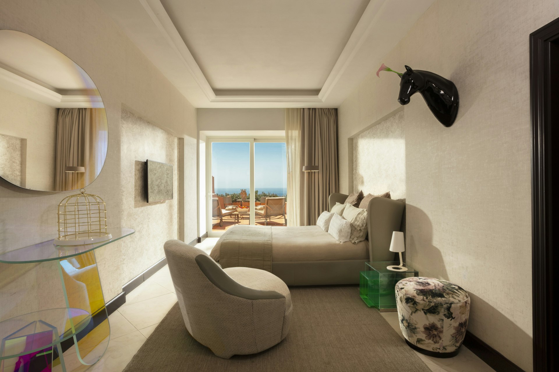 Deluxe Double - Bedroom & Sitting Area