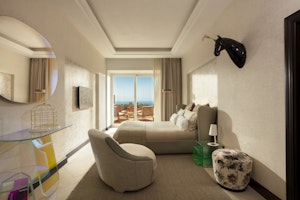 Deluxe Double - Bedroom & Sitting Area