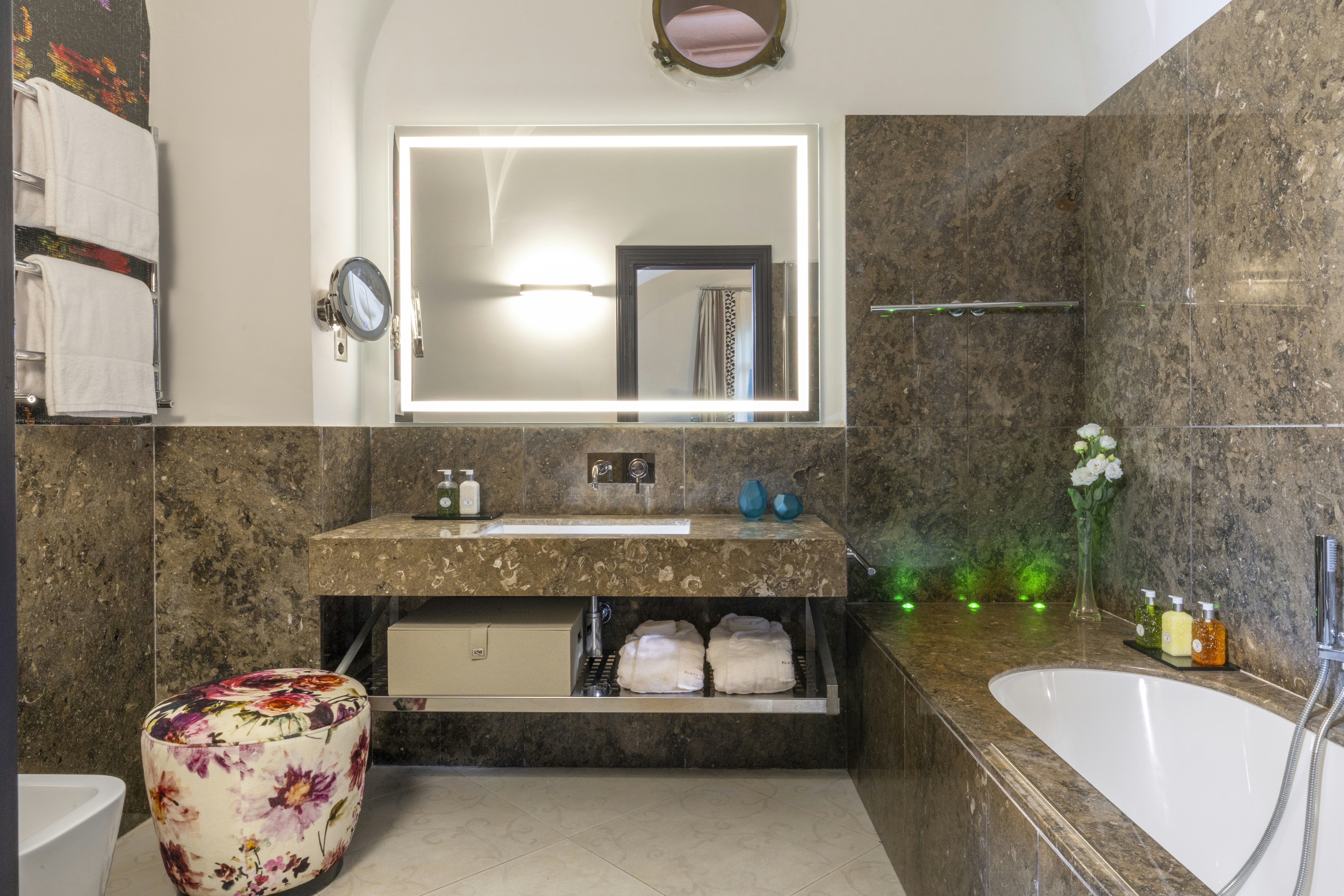 Suite La Certosa - Bathroom