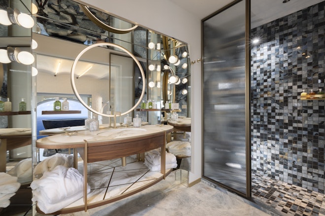 Suite Art - Bathroom