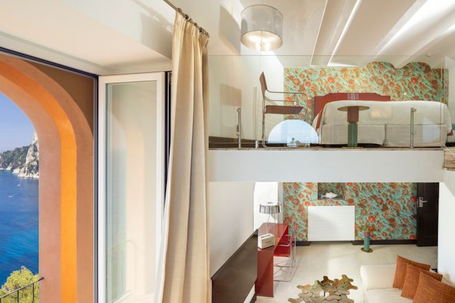 Junior Suite - Bedroom & Living Area