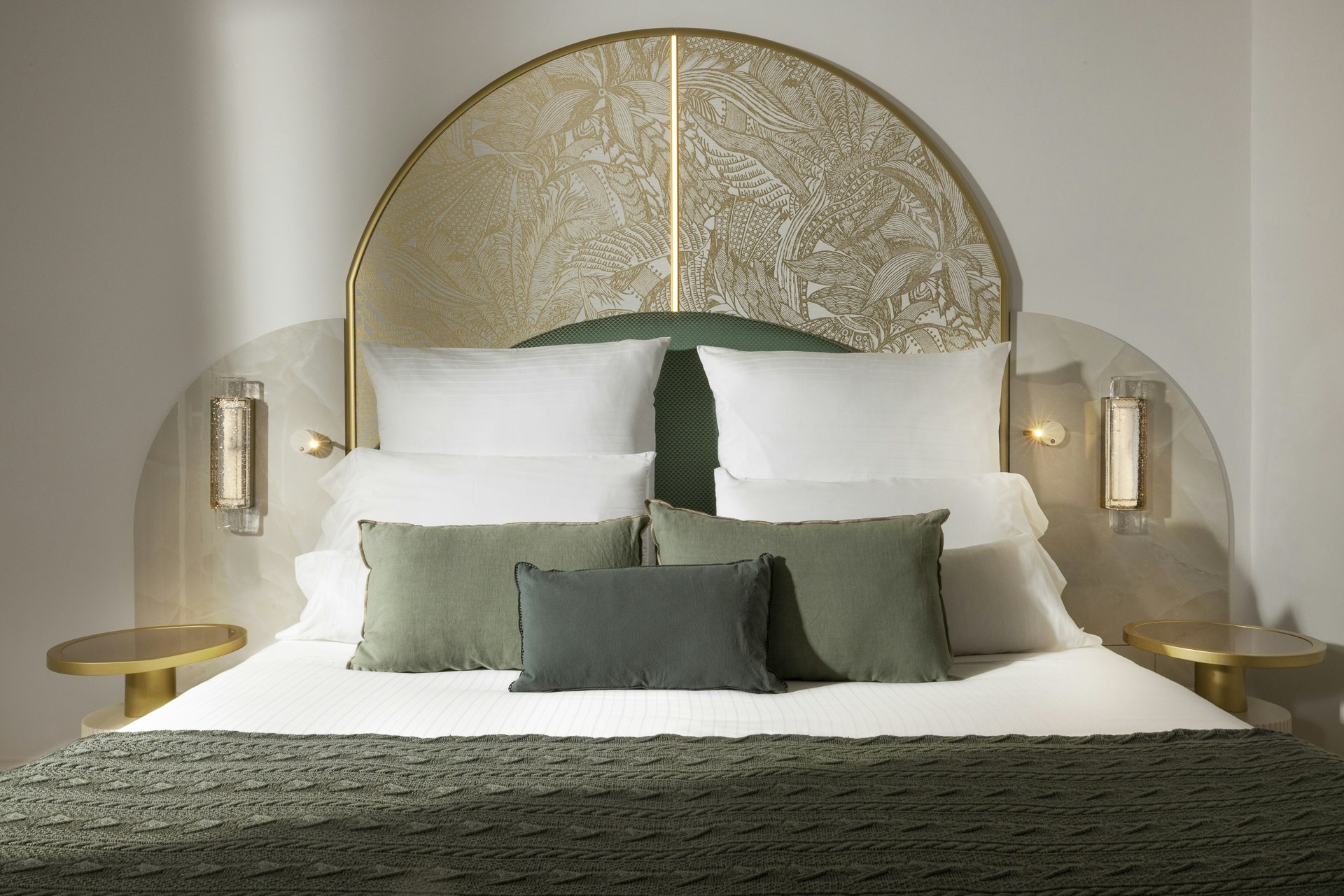 Superior Garden Pool Side View - Bedroom