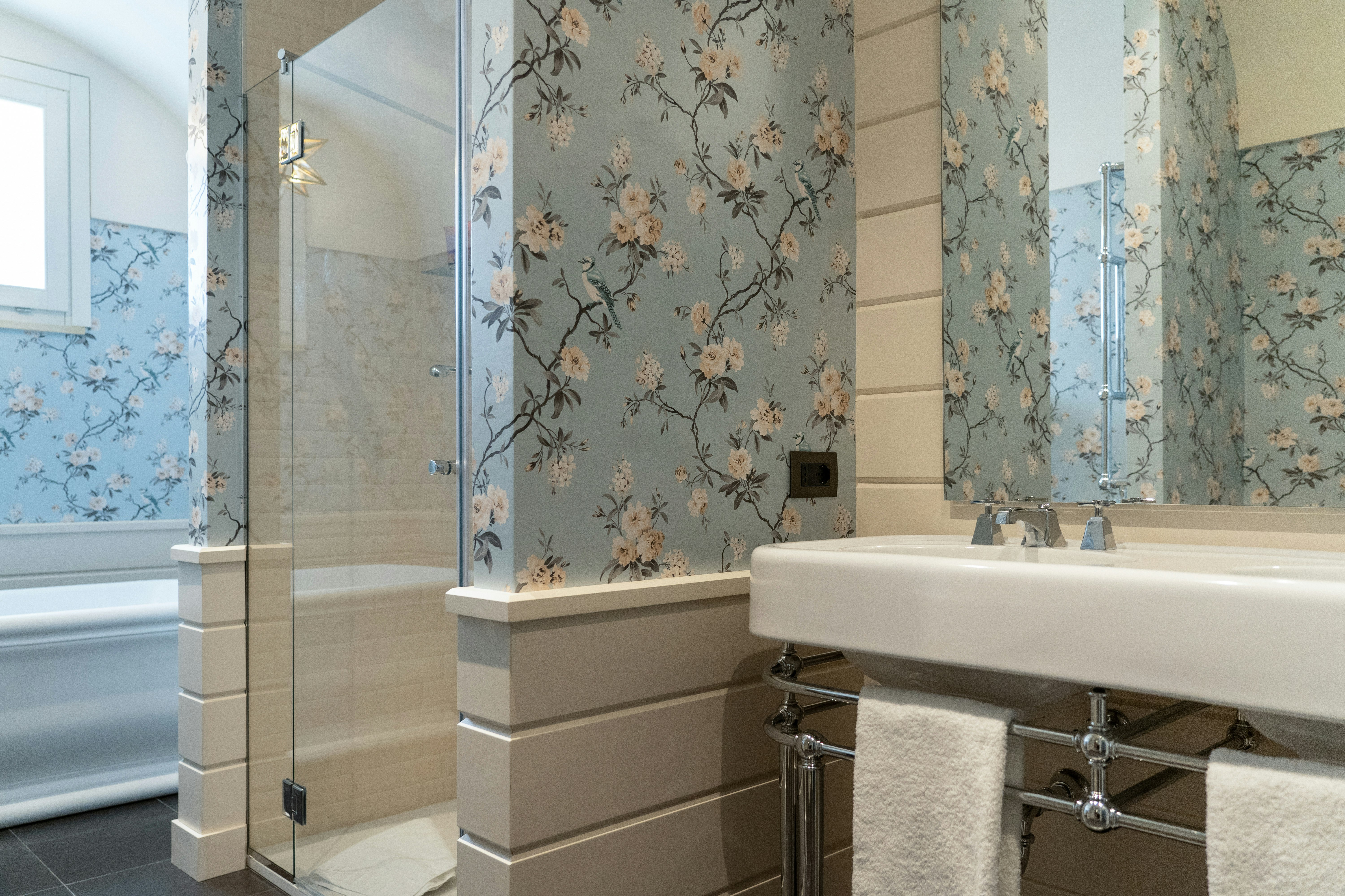 Junior Suite Bathroom