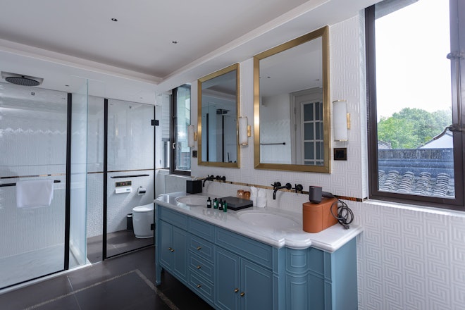 Yi Yan Xia Suite - Bathroom