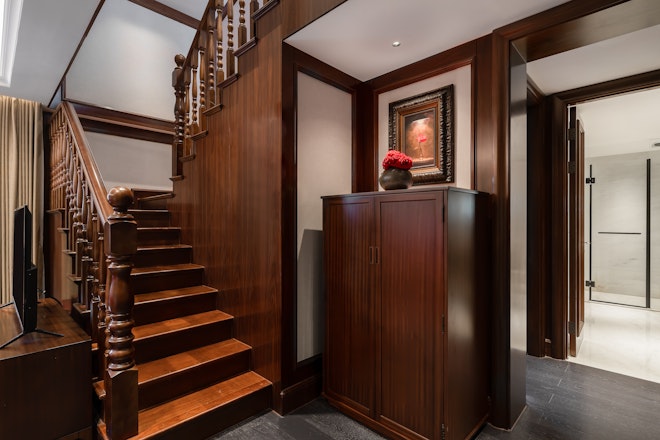 Mei Gui Qing Loft Stairs