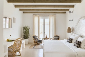 Deluxe Room - Bedroom