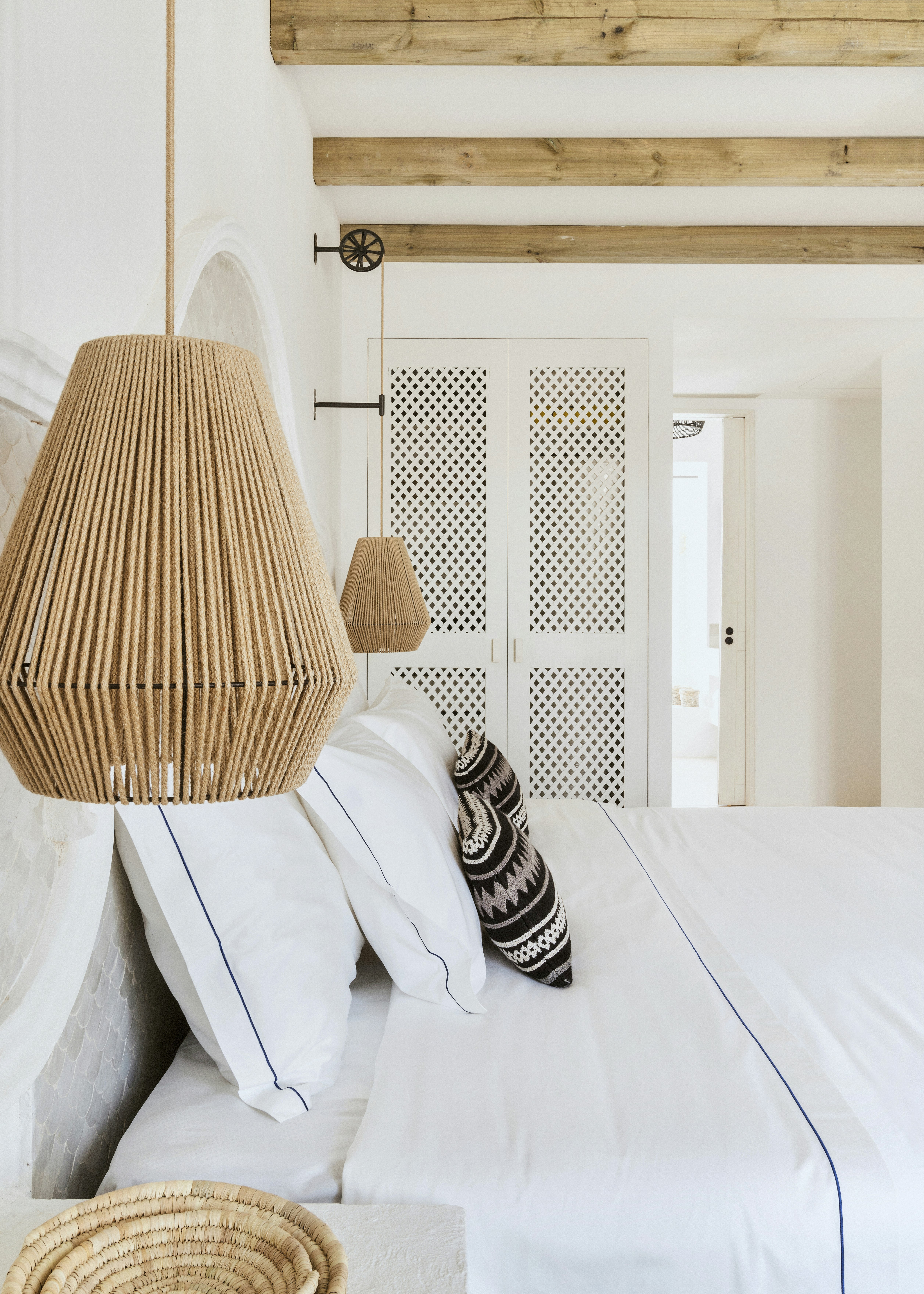 Deluxe Room - Bedroom