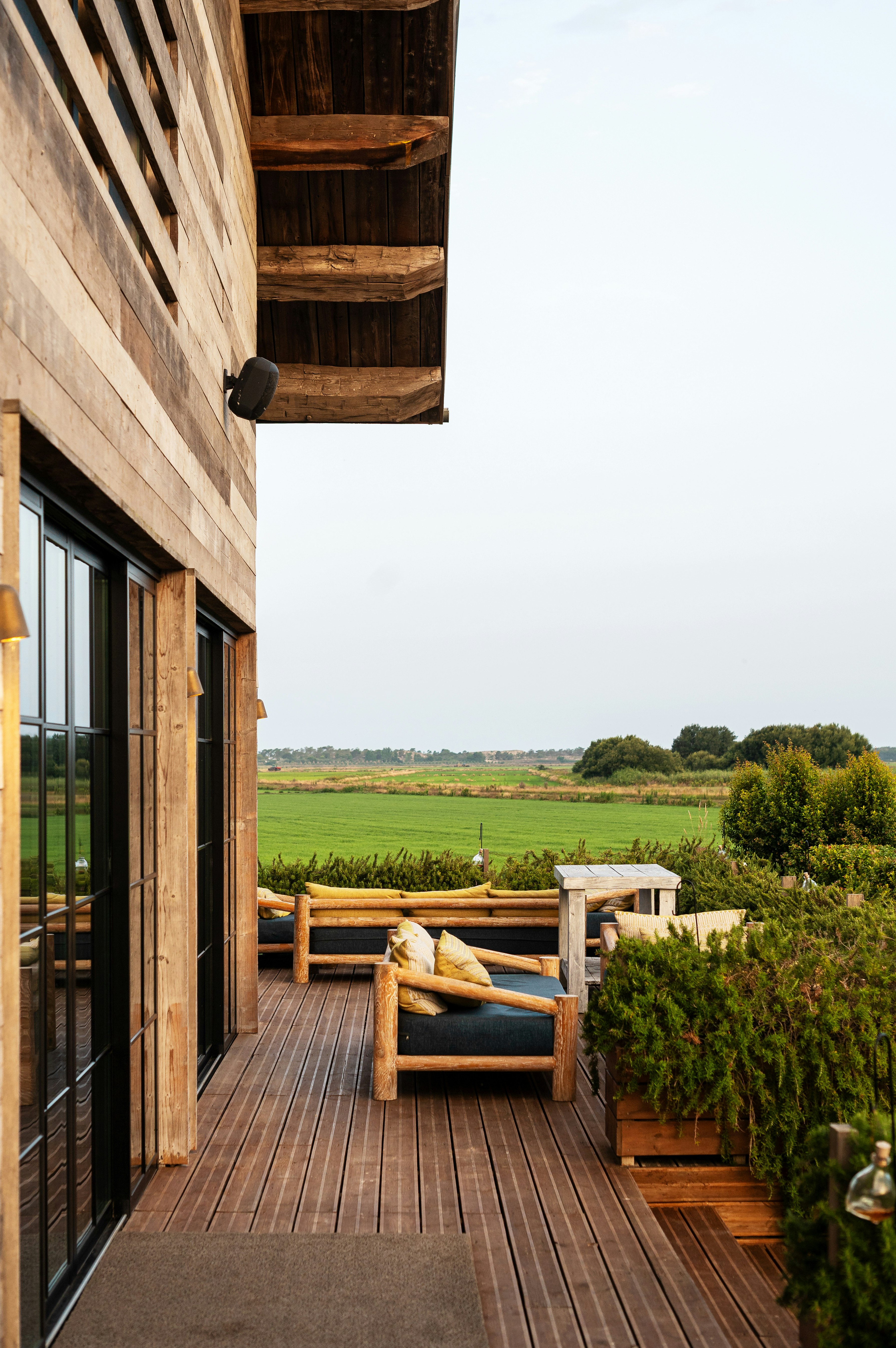 Inari Restaurant - Deck