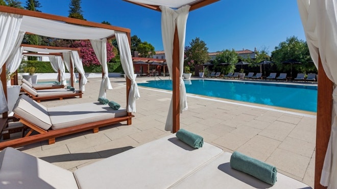 Outdoor Swimming Pool