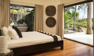 Master Bedroom Ocean View: Access to Deck and Bathroom