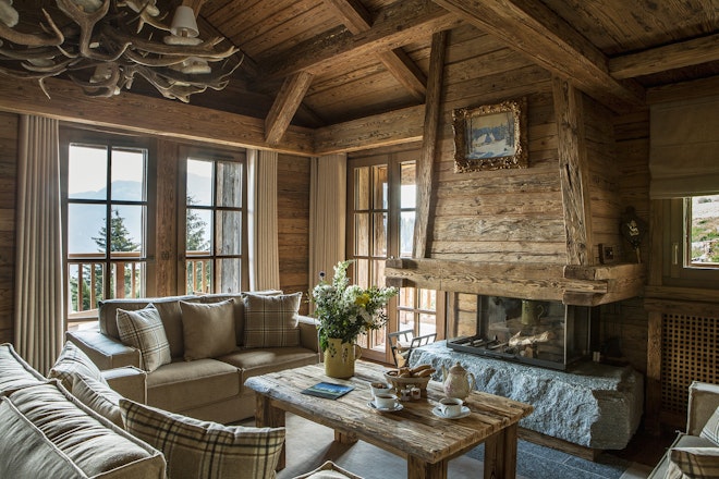 Edelweiss Family Room Lounge