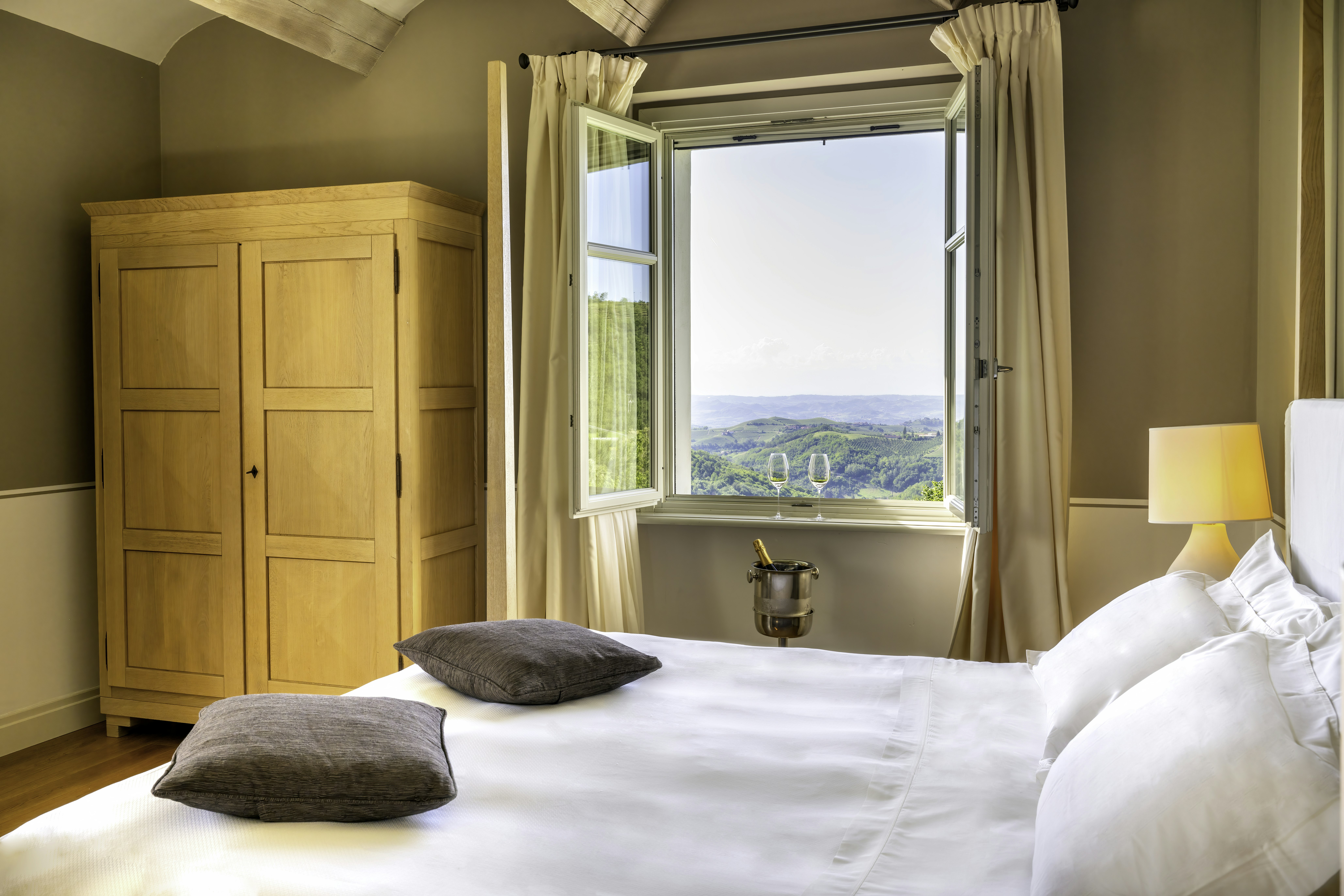 Junior Suite - Bedroom