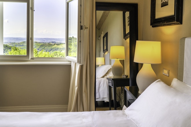 Deluxe Room - Bedroom