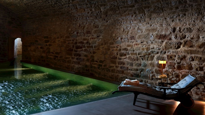 The Bathhouse SPA Roman Bath - Reschio Hotel
