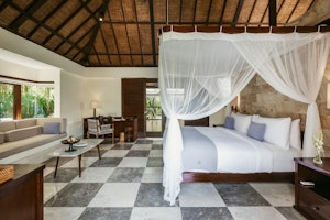 Private Pool Suite - Bedroom