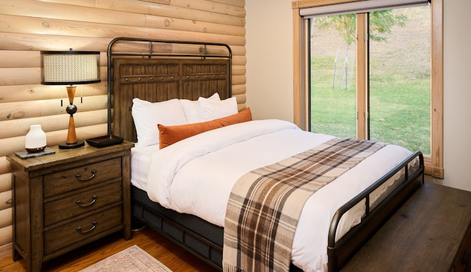 Elk Meadow Cottage Bedroom