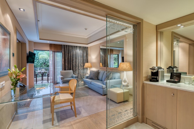 Executive Park Suite - Living Area