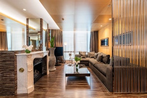 Deluxe Suite Harbour View