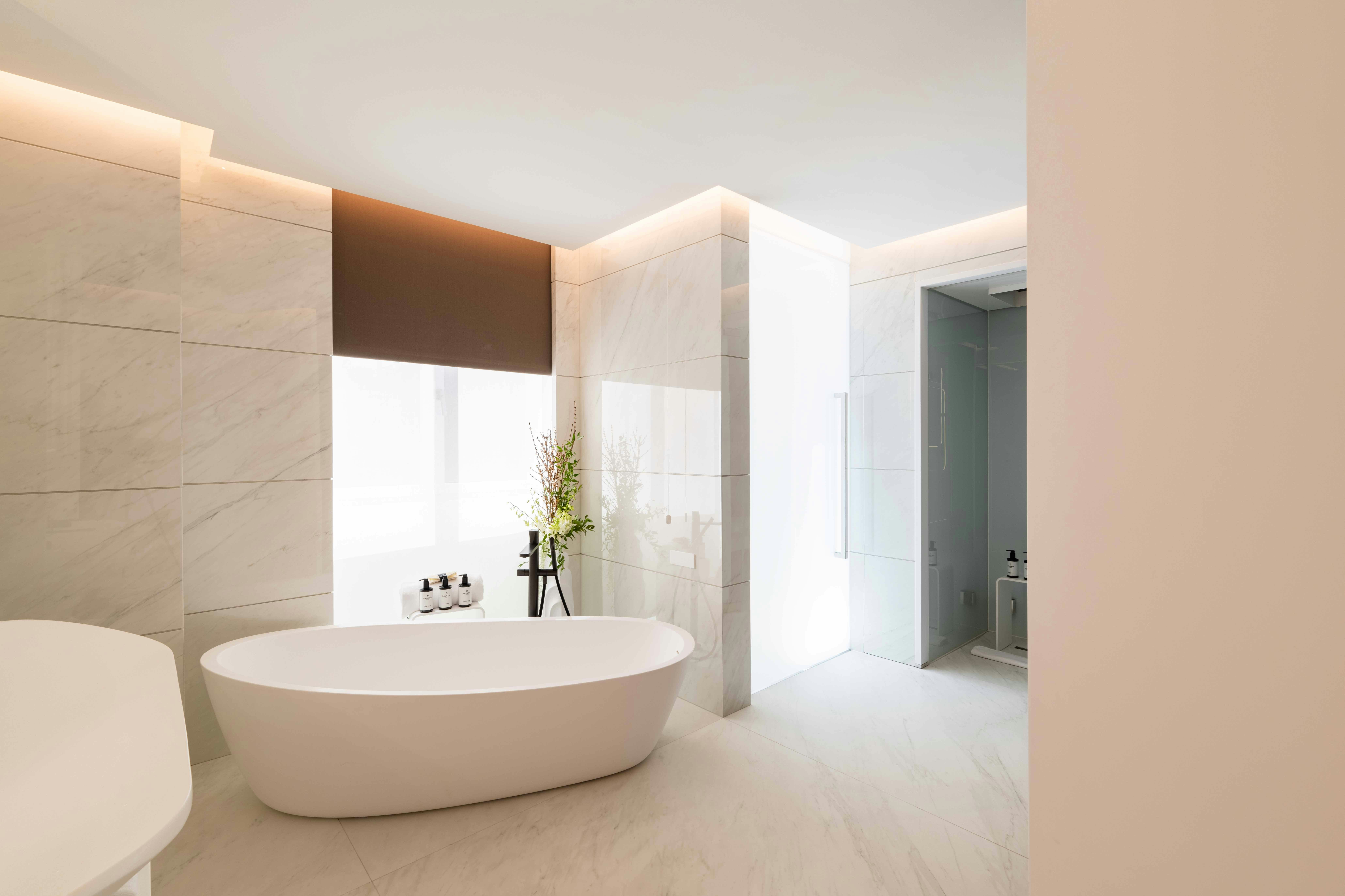 Junior Suite - Bathroom