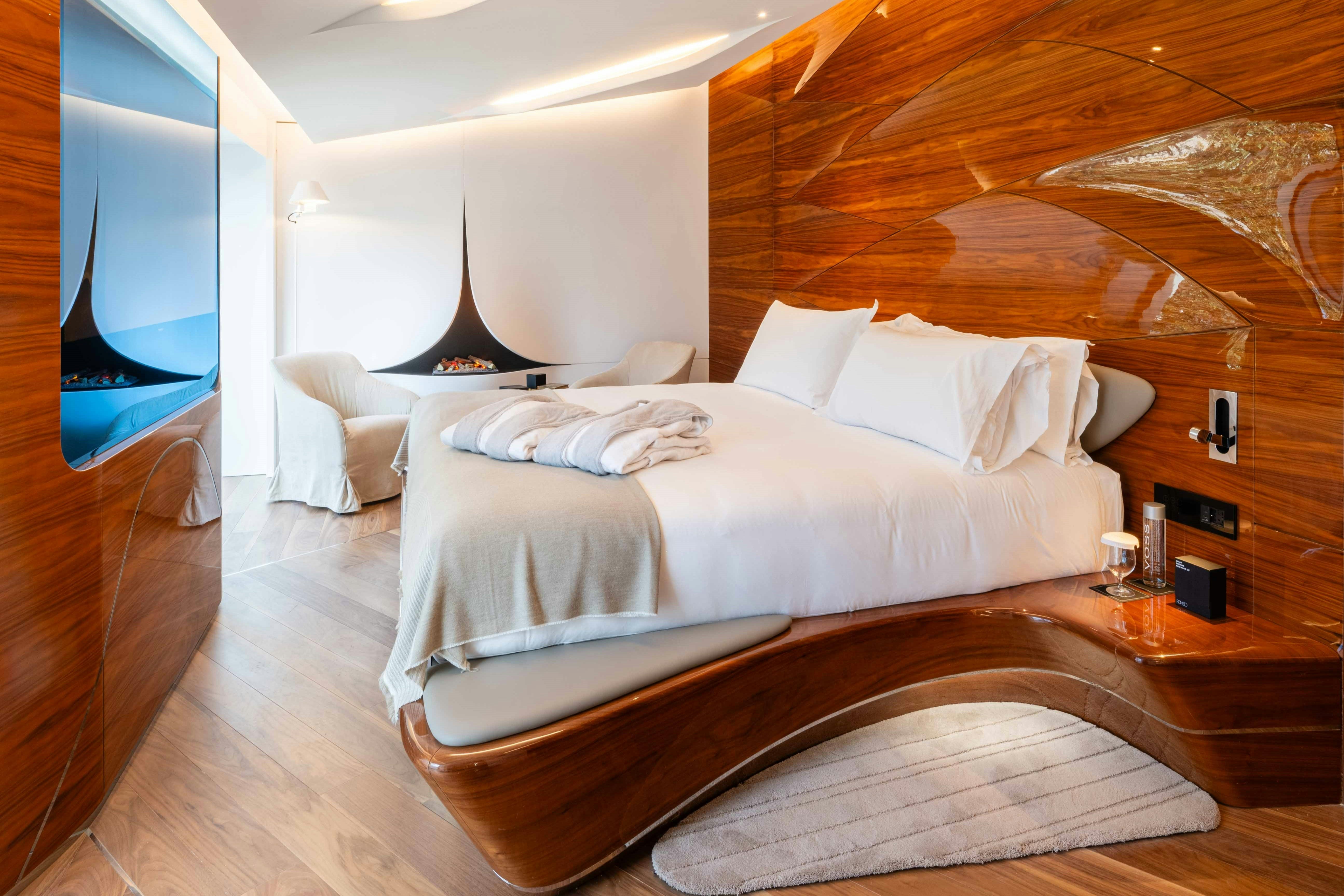 Superior Room - Bedroom