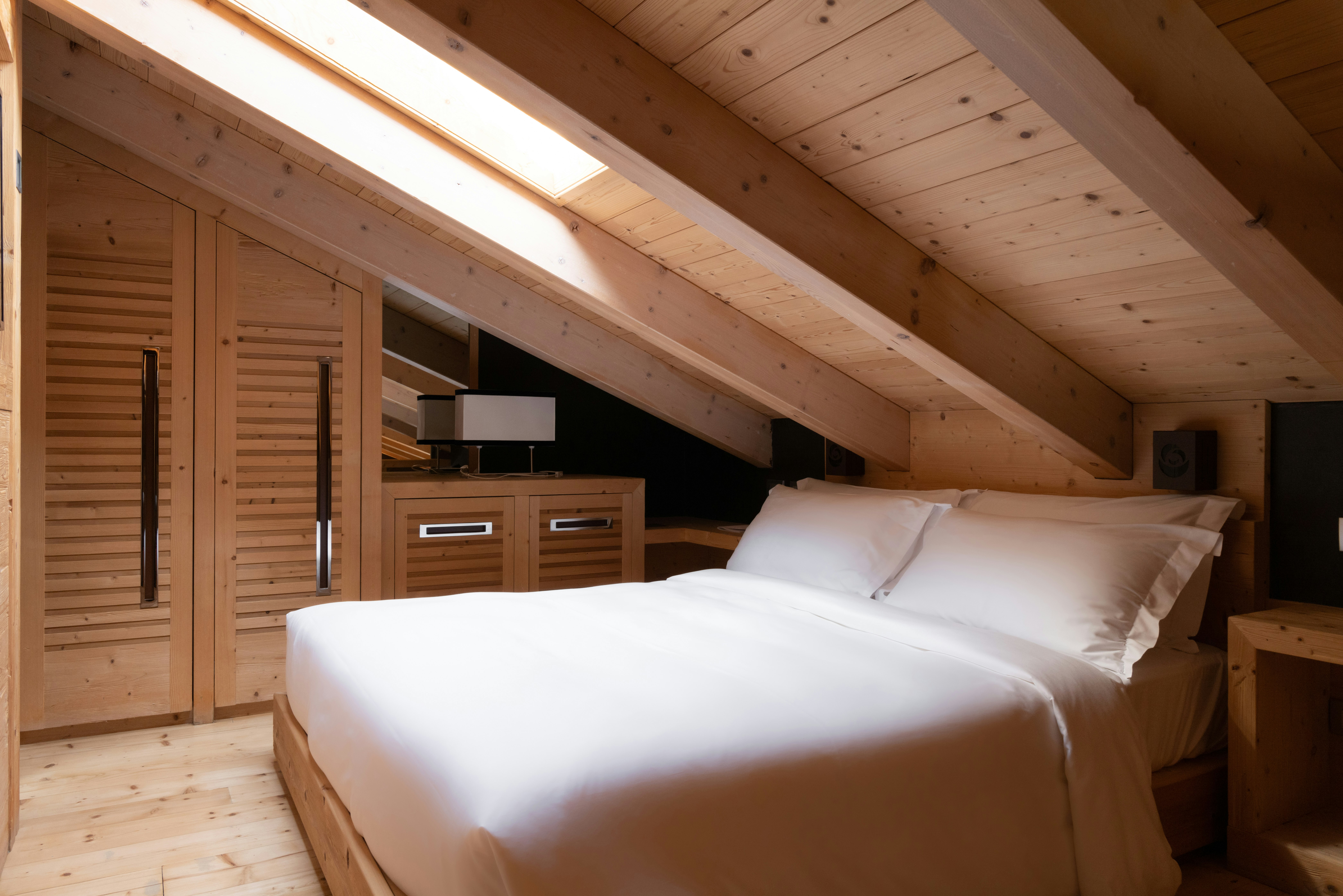 Loft Deluxe Room - Bedroom