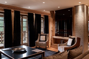 Signature Dolomites Suite - Living Area