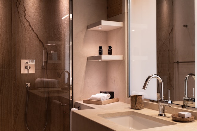 Superior Room - Bathroom
