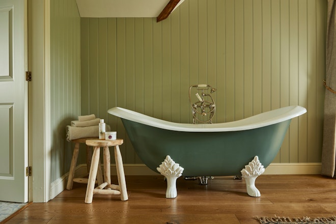 (Fairfield) - Bathtub