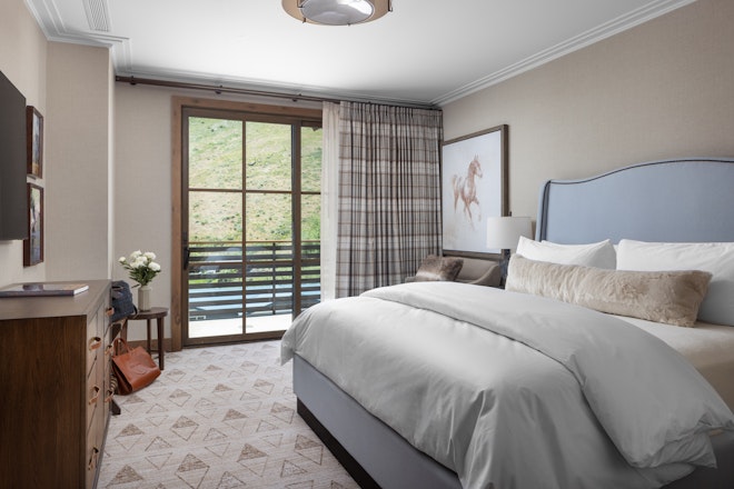 Suite - Bedroom