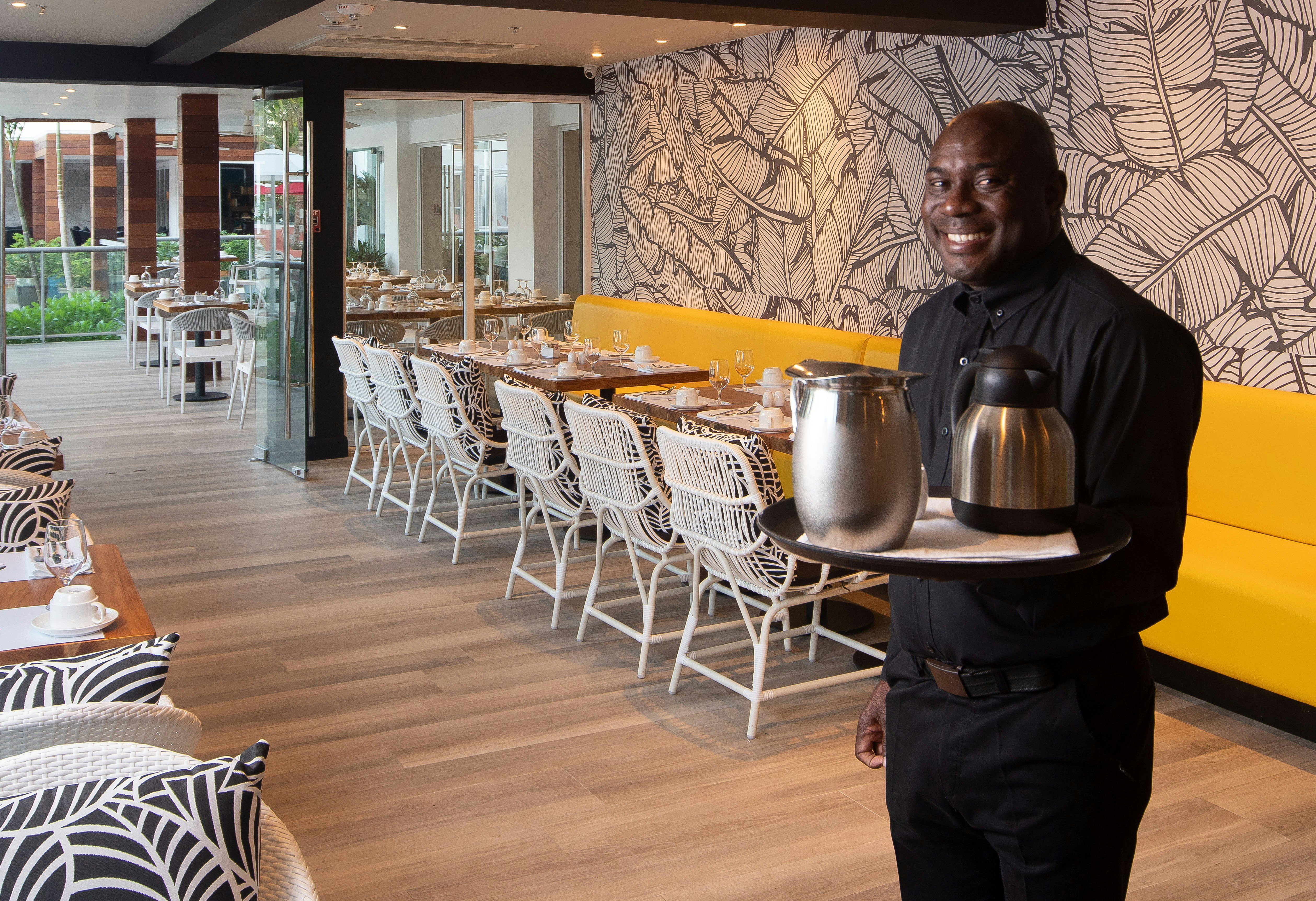 S Hotel Marketplace Restaurant