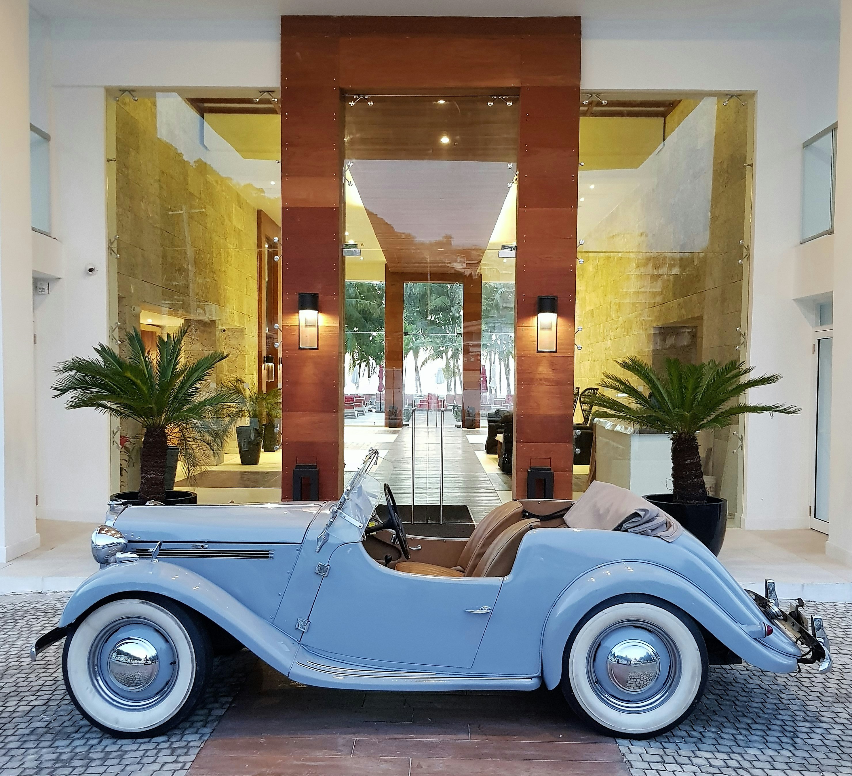 S Hotel Lobby Entrance