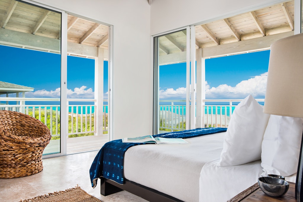 Ridgetop One Bedroom Ocean View Suite - Bedroom
